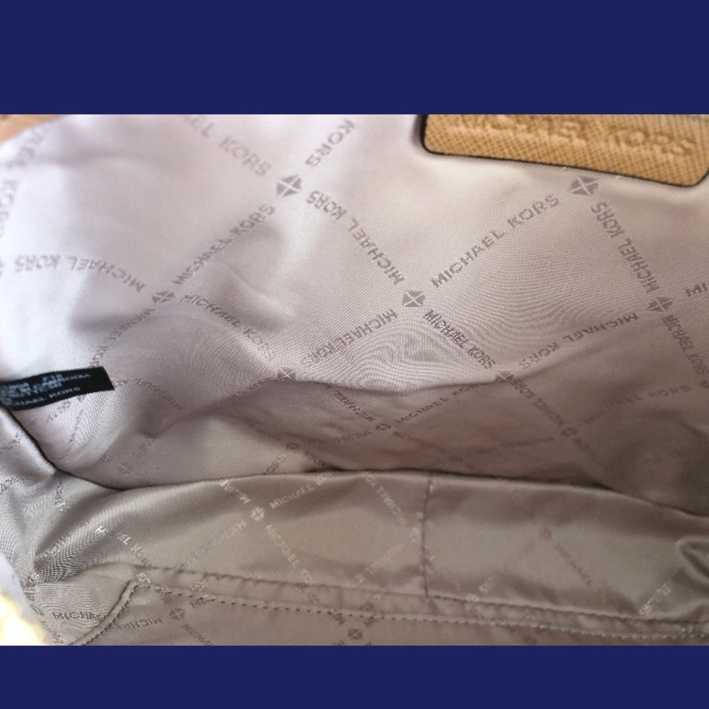 ‼️SALE‼️ Michael Kors Crossbody Brown - Picture 5 of 5